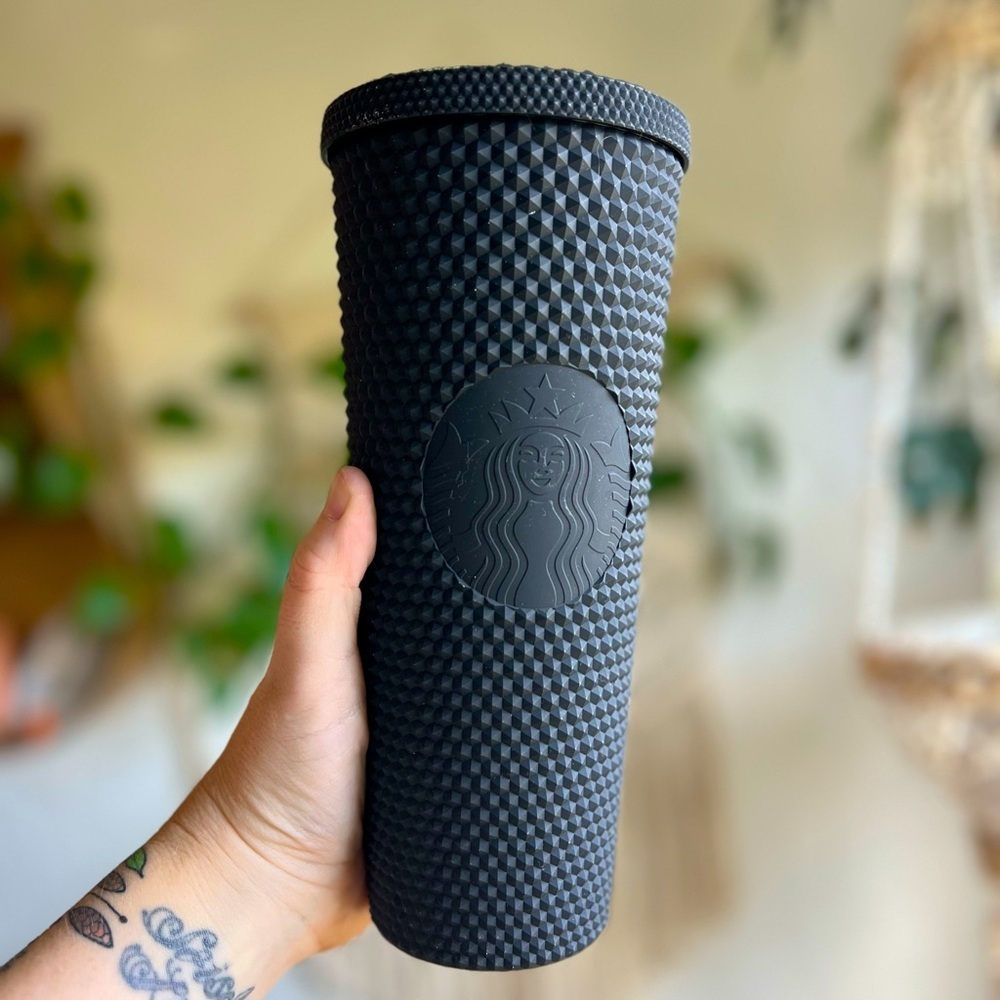 🖤 Starbucks 2022 Matte Black Studded Venti Tumbler 24oz | Limited Edition Cup